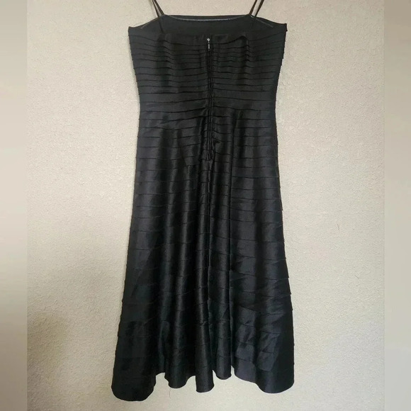 Victor Costa Vintage Classic Strapless Black Layered Mini Dress Women's Size 6 - Picture 5 of 11